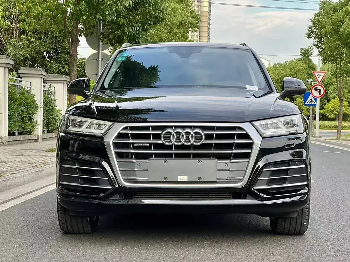 2020 Audi Q5L 2.0T 190HP L4 7DCT