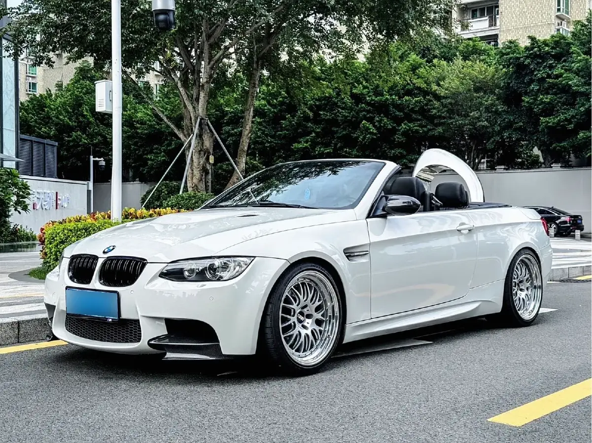2013 BMW M3 4.0L 420HP V8 7DCT
