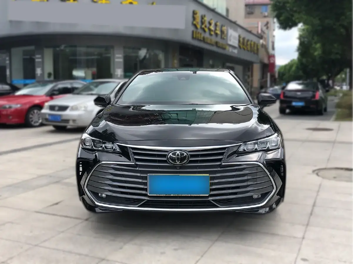 2019 Toyota Avalon 2.0L 178HP L4 CVT