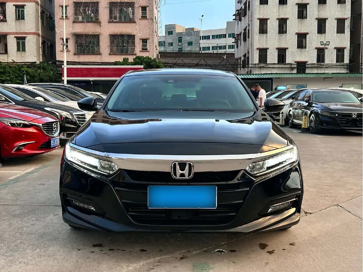 2018 Honda Accord 1.5T 194HP L4 CVT