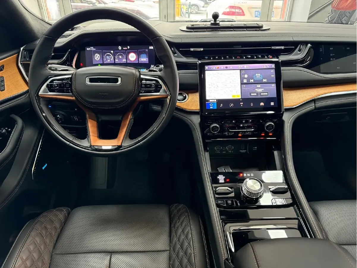 2023 Jeep Grand Cherokee 4XE 2.0T 272HP L4 8AT PHEV 17.107KWH,autocango,china used car exporter,china ev exporter,chinese used car exporter,chinese used ev exporter