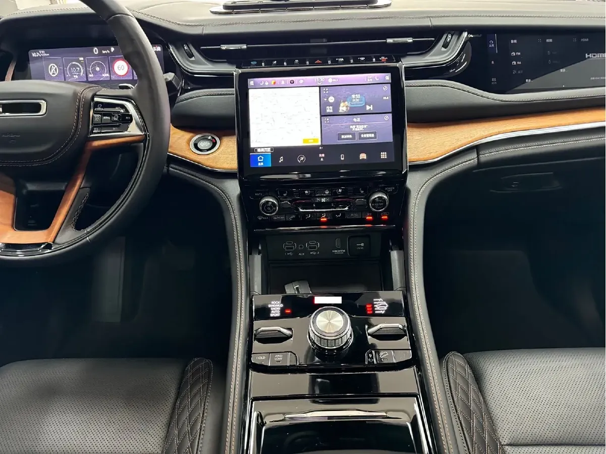 2023 Jeep Grand Cherokee 4XE 2.0T 272HP L4 8AT PHEV 17.107KWH,autocango,china used car exporter,china ev exporter,chinese used car exporter,chinese used ev exporter