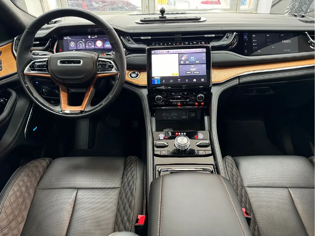 2023 Jeep Grand Cherokee 4XE 2.0T 272HP L4 8AT PHEV 17.107KWH,autocango,china used car exporter,china ev exporter,chinese used car exporter,chinese used ev exporter