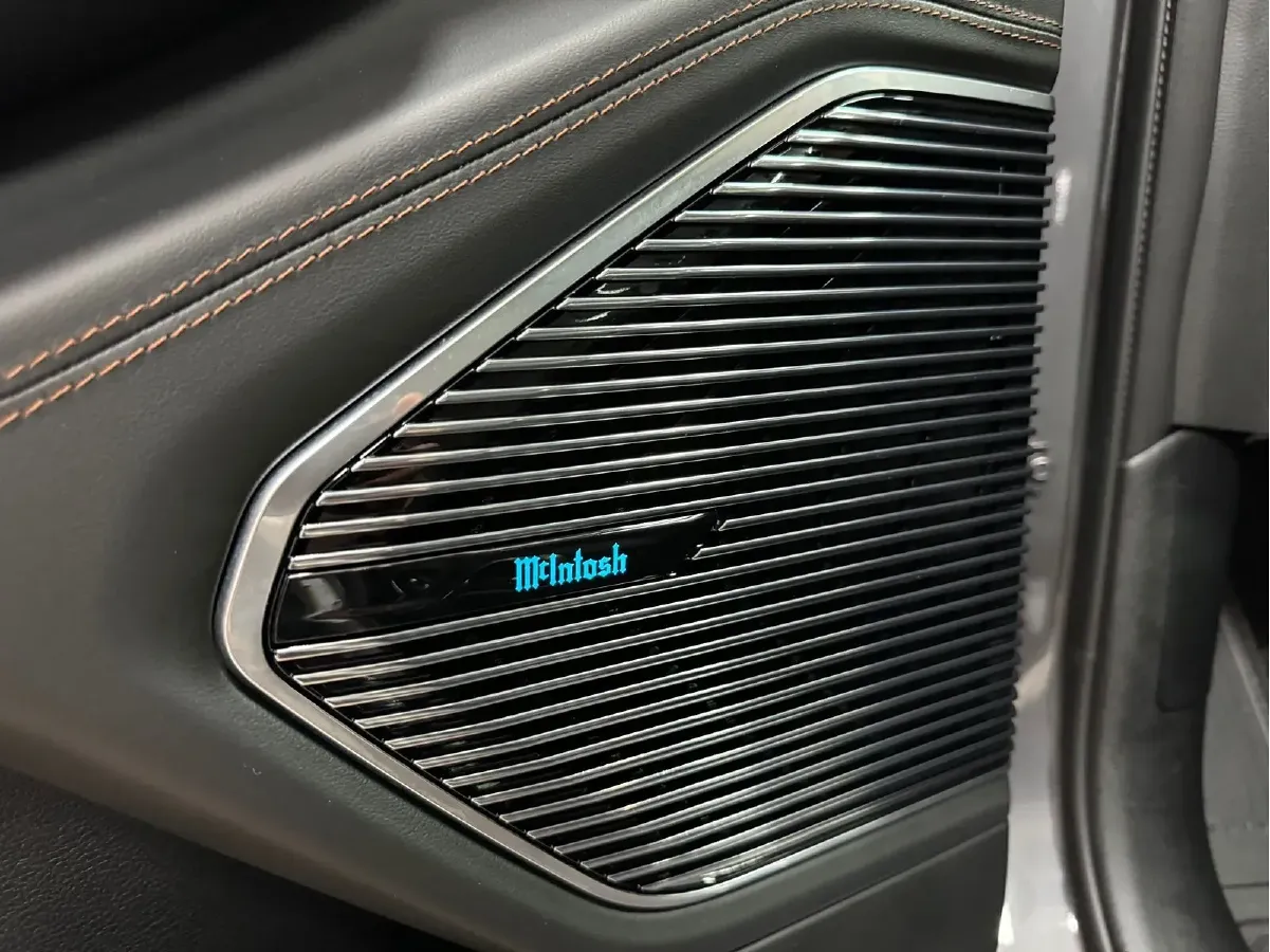 2023 Jeep Grand Cherokee 4XE 2.0T 272HP L4 8AT PHEV 17.107KWH,autocango,china used car exporter,china ev exporter,chinese used car exporter,chinese used ev exporter