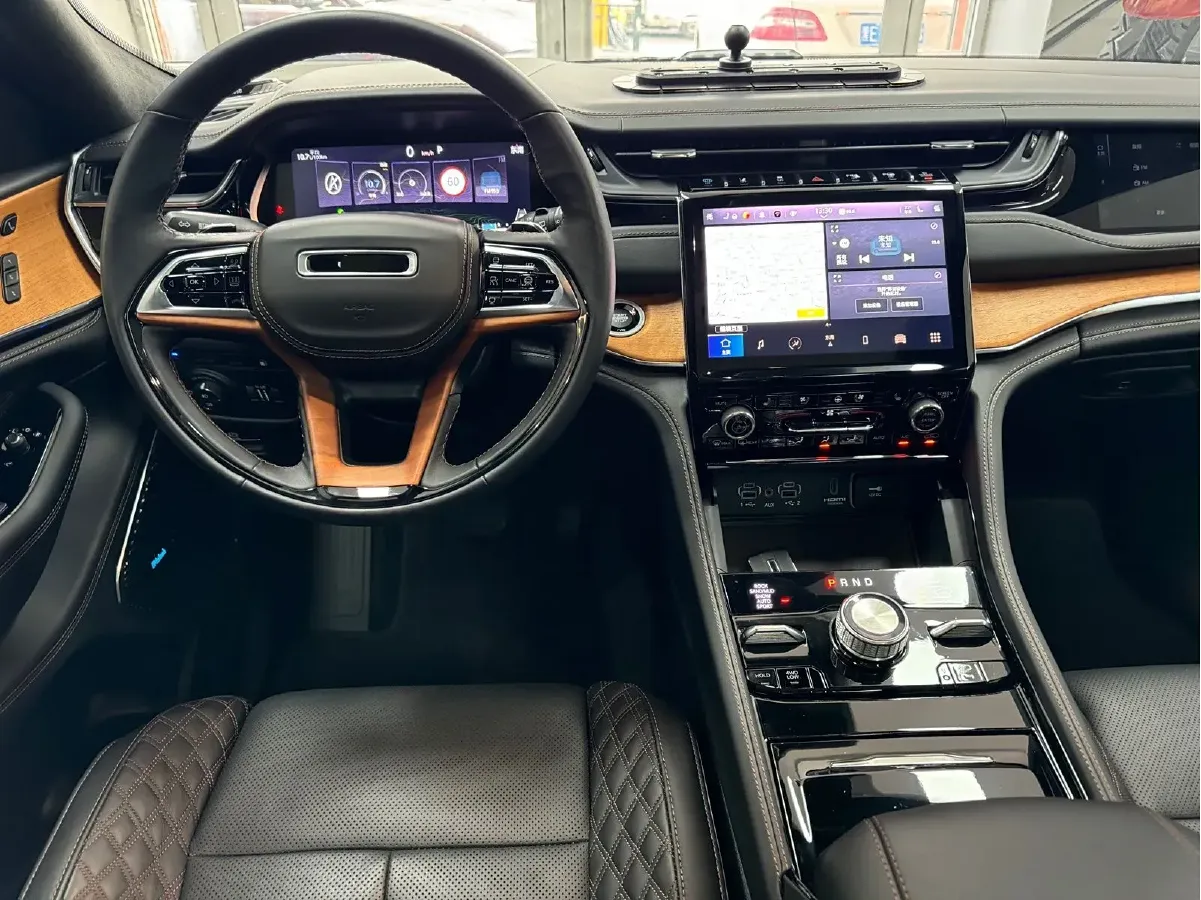 2023 Jeep Grand Cherokee 4XE 2.0T 272HP L4 8AT PHEV 17.107KWH,autocango,china used car exporter,china ev exporter,chinese used car exporter,chinese used ev exporter