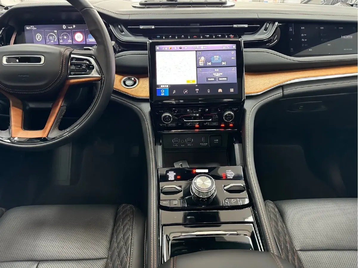 2023 Jeep Grand Cherokee 4XE 2.0T 272HP L4 8AT PHEV 17.107KWH,autocango,china used car exporter,china ev exporter,chinese used car exporter,chinese used ev exporter