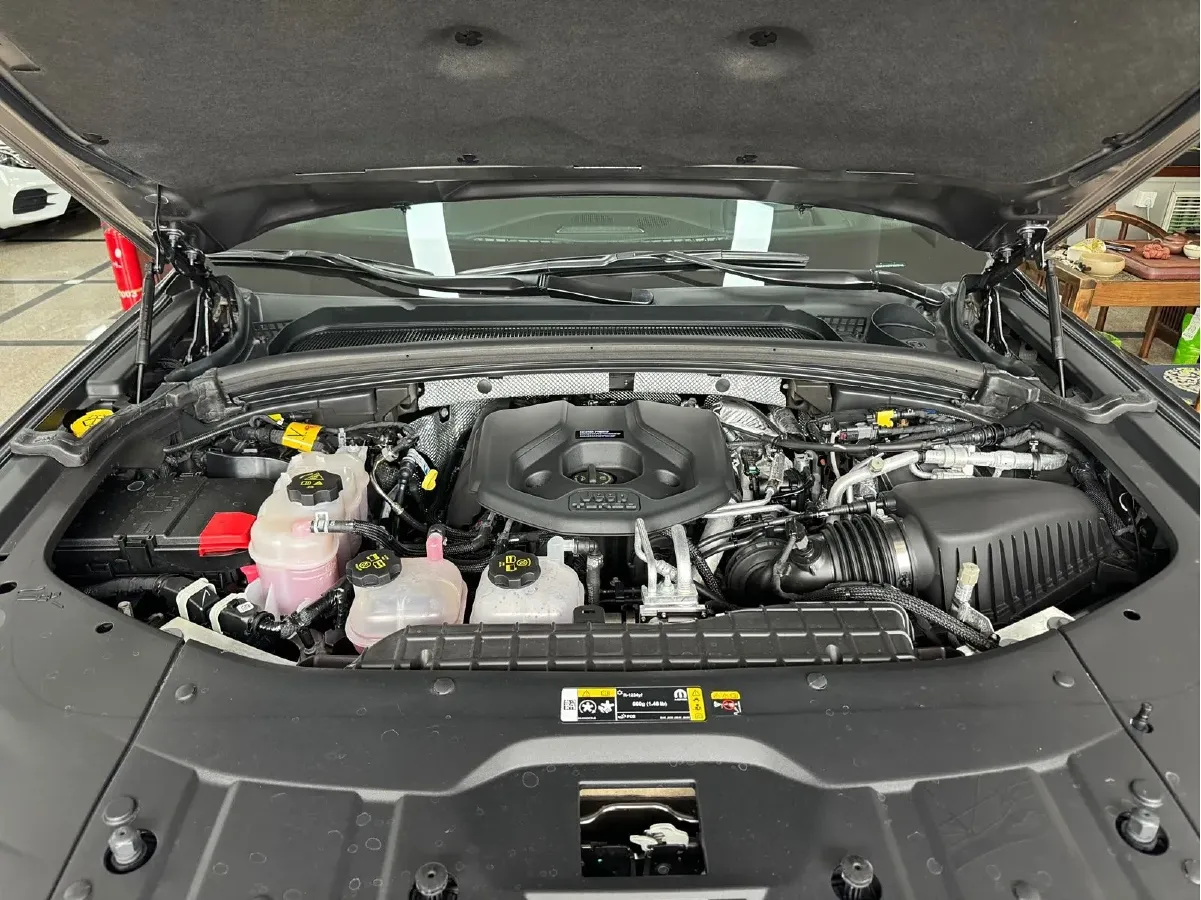 2023 Jeep Grand Cherokee 4XE 2.0T 272HP L4 8AT PHEV 17.107KWH,autocango,china used car exporter,china ev exporter,chinese used car exporter,chinese used ev exporter