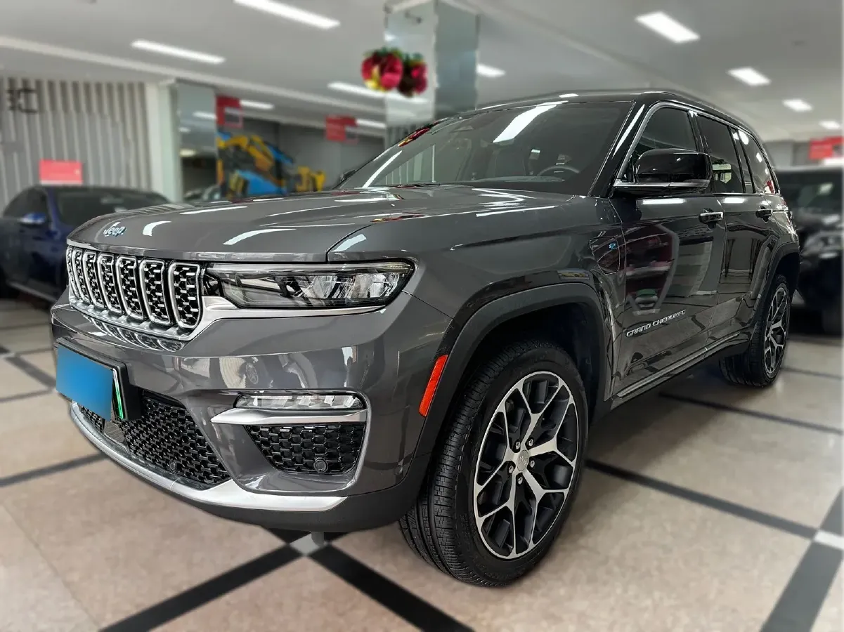 2023 Jeep Grand Cherokee 4XE 2.0T 272HP L4 8AT PHEV 17.107KWH,autocango,china used car exporter,china ev exporter,chinese used car exporter,chinese used ev exporter