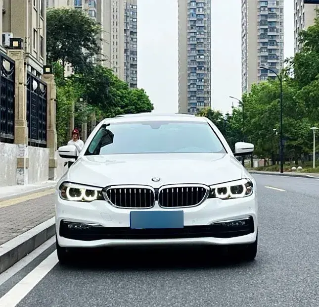 2018 BMW 5 Series 2.0T 224HP L4 8AT