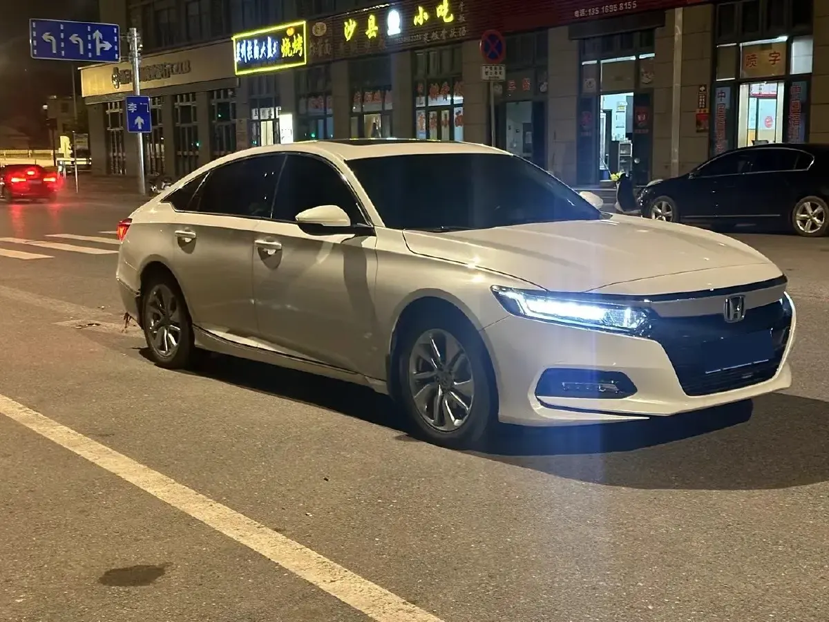 2018 Honda Accord 1.5T 194HP L4 CVT