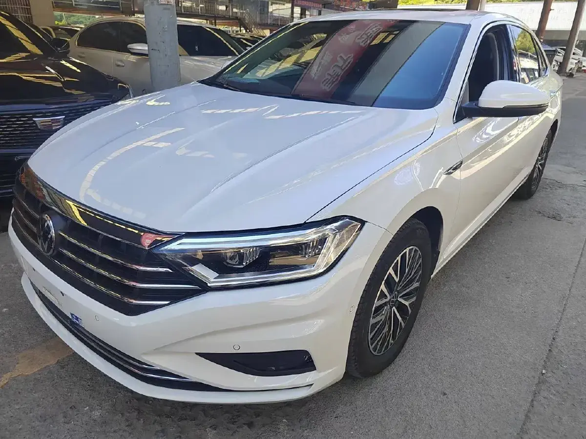 2021 Volkswagen Sagitar 1.4T 150HP L4 7DCT