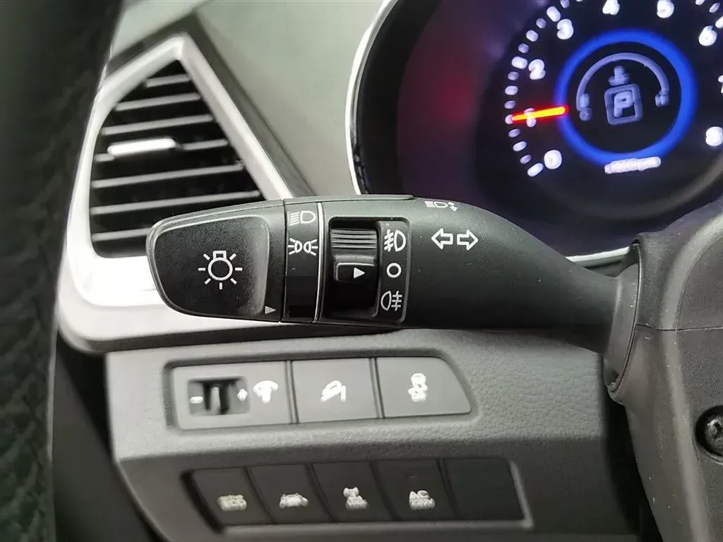 2013 Hyundai Grand SantaFe 3.0L 264HP V6 6AT,autocango,china used car exporter,china ev exporter,chinese used car exporter,chinese used ev exporter