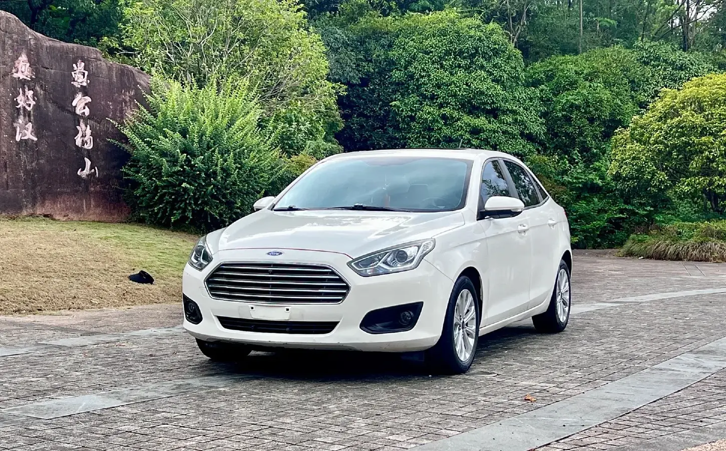 2017 Ford Escort 1.5L 113HP L4 6AT