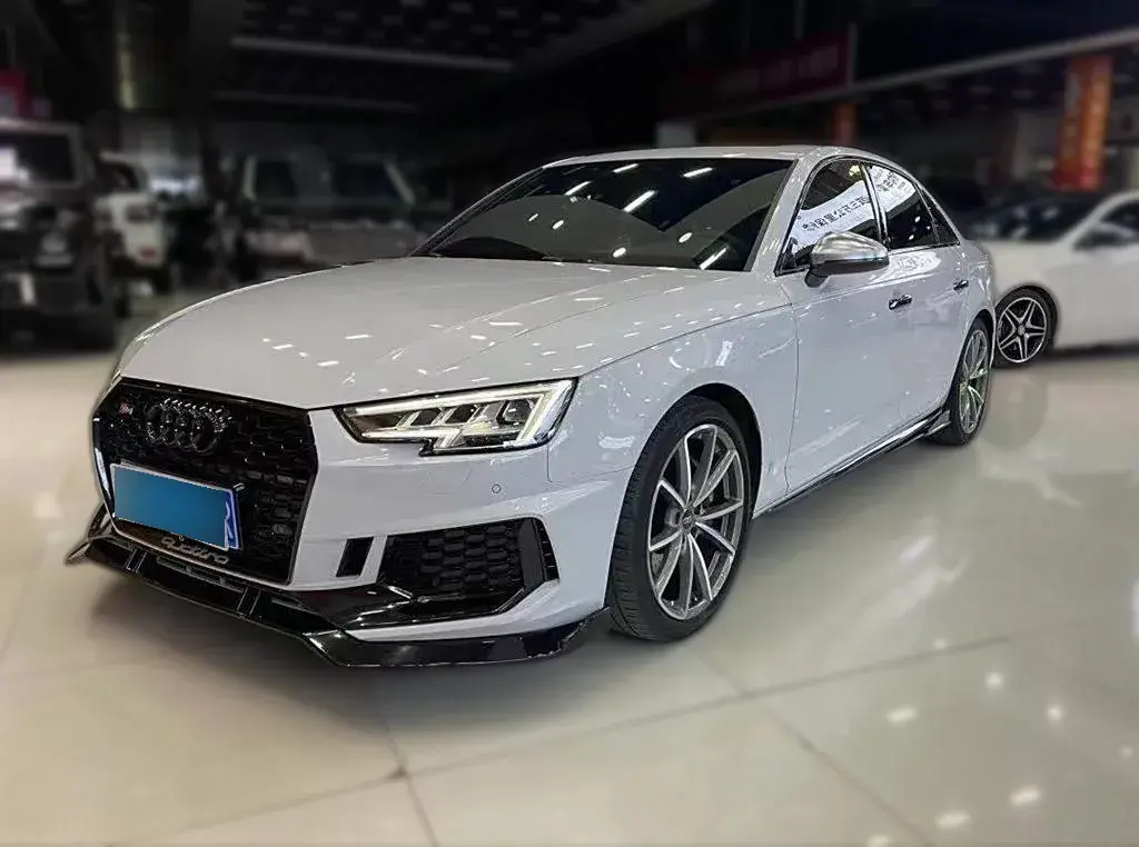 2018 Audi A4L 2.0T 190HP L4 7DCT