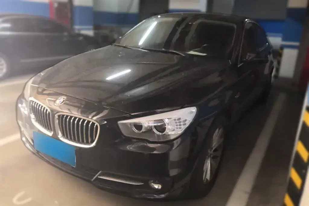 2015 BMW 5 Series GT 2.0T 245HP L4 8AT