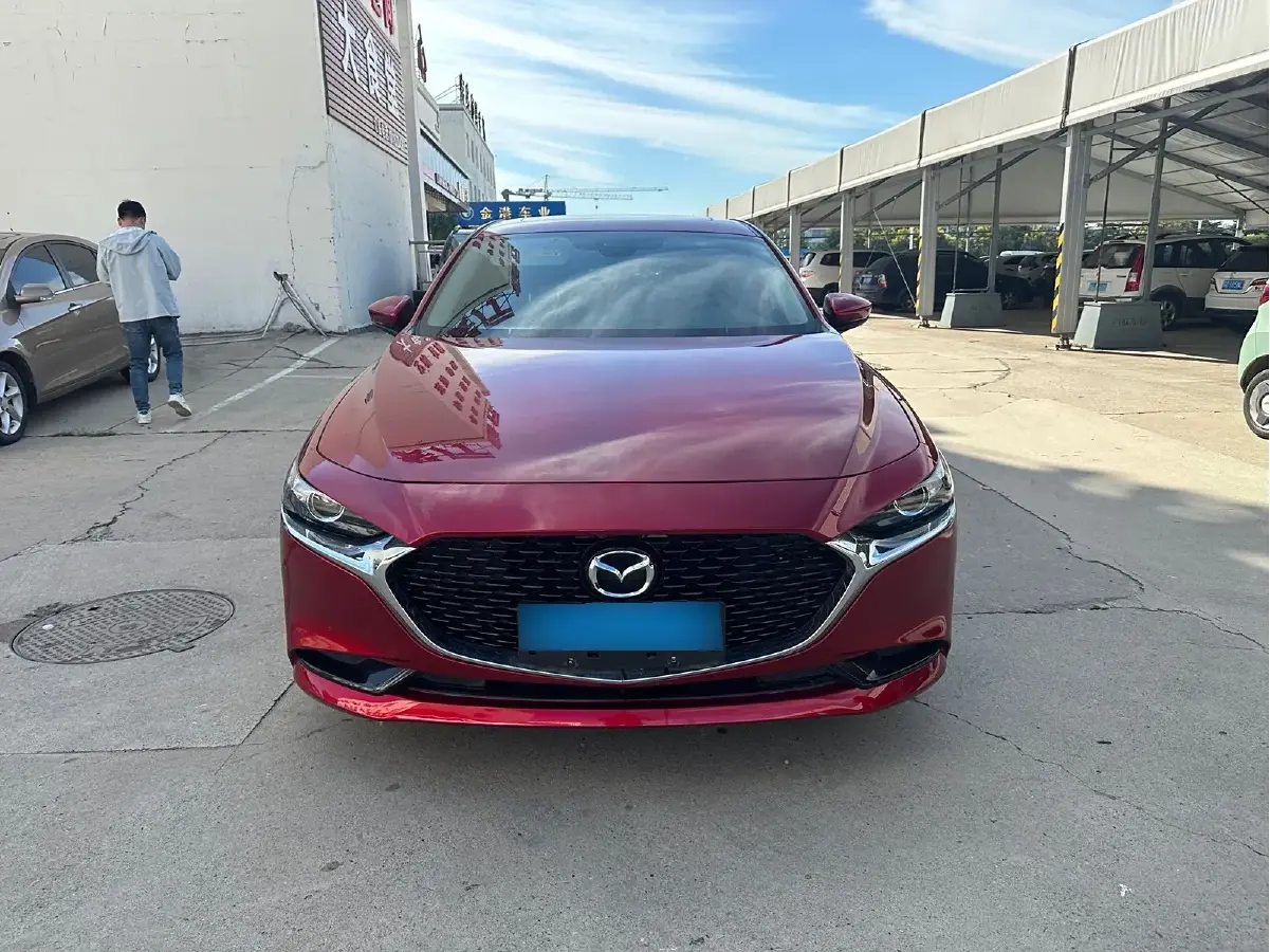 2021 Mazda 3 Axela 2.0L 158HP L4 6AT