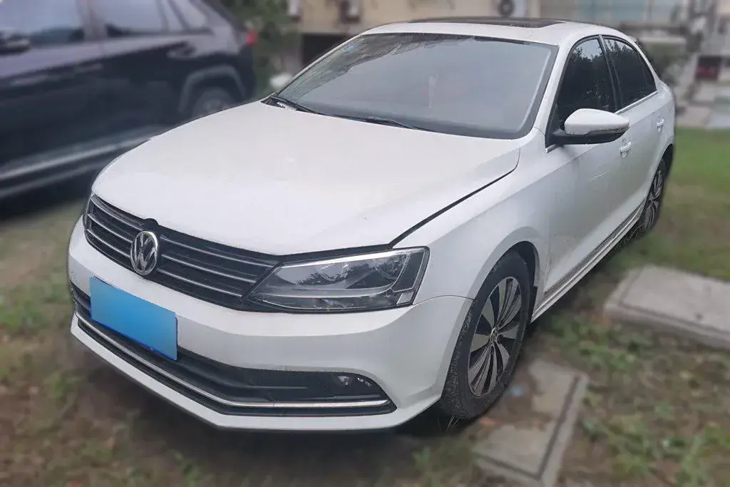 2018 Volkswagen Sagitar 1.6L 110HP L4 6AT