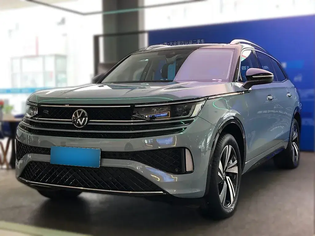 2023 Volkswagen Tavendor 2.0T 220HP L4 7DCT