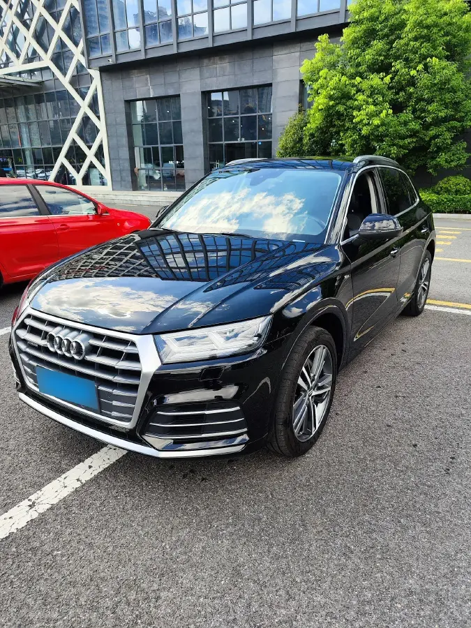 2020 Audi Q5L 2.0T 190HP L4 7DCT