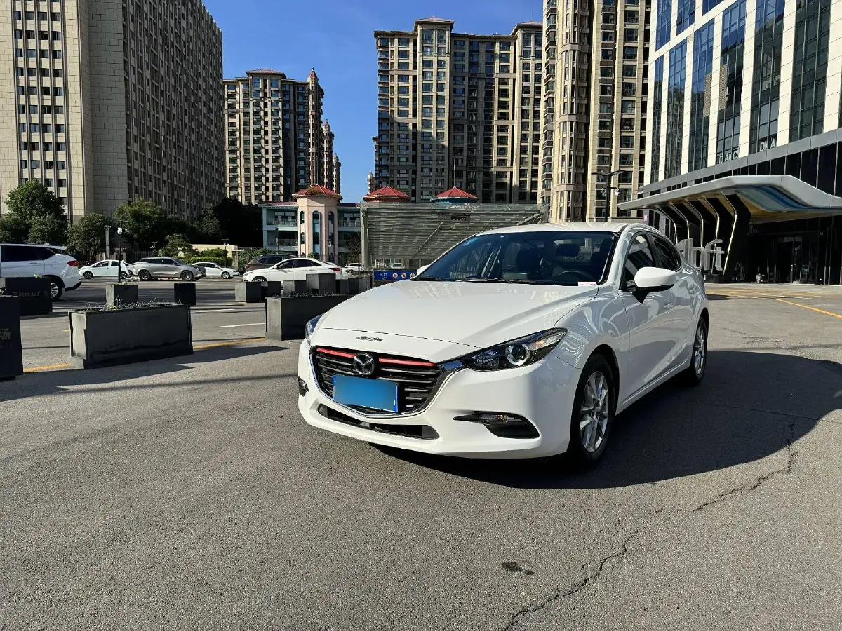 2019 Mazda 3 Axela 1.5L 117HP L4 6AT