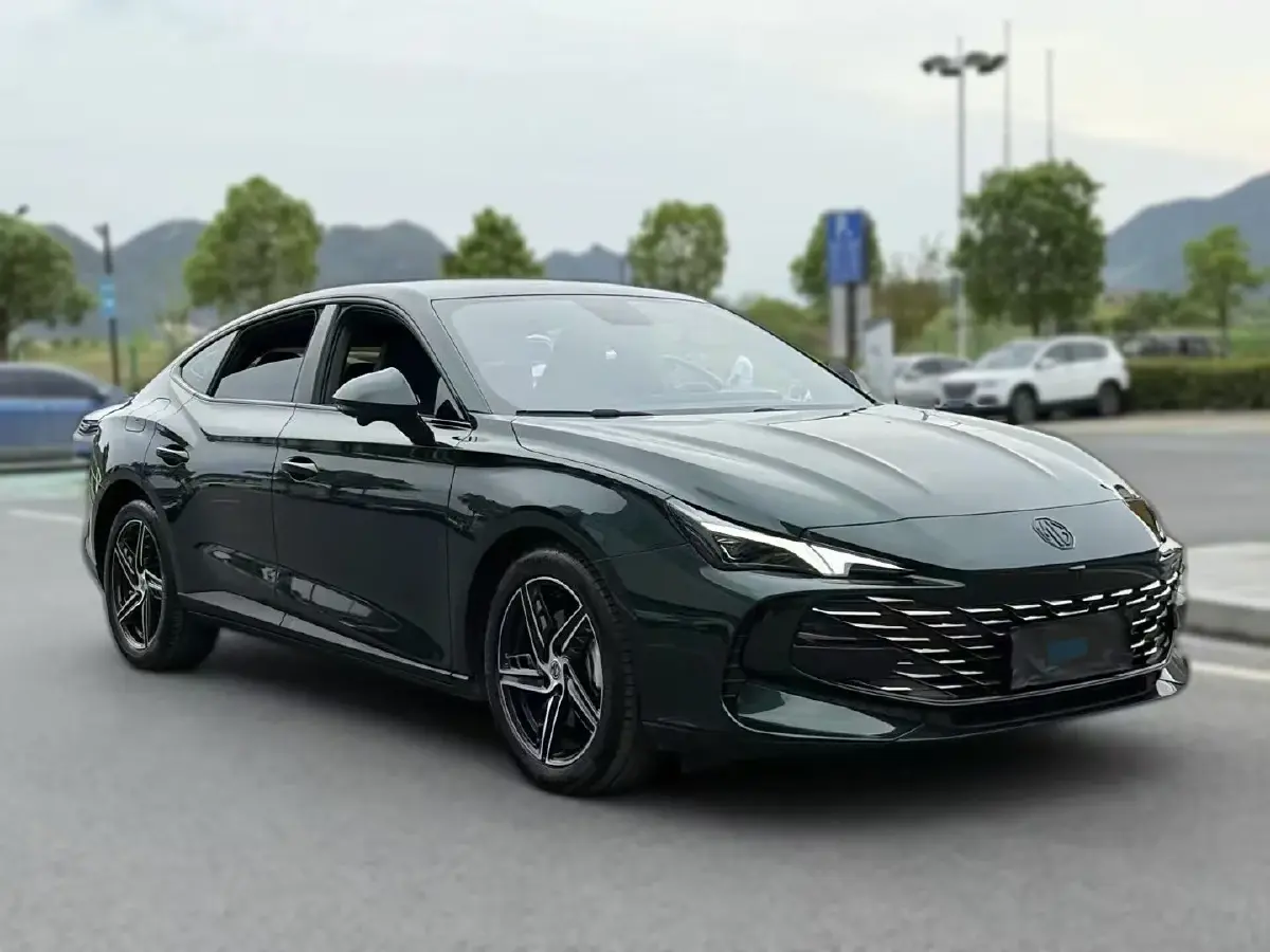 2023 MG 7 1.5T 188HP L4 7DCT