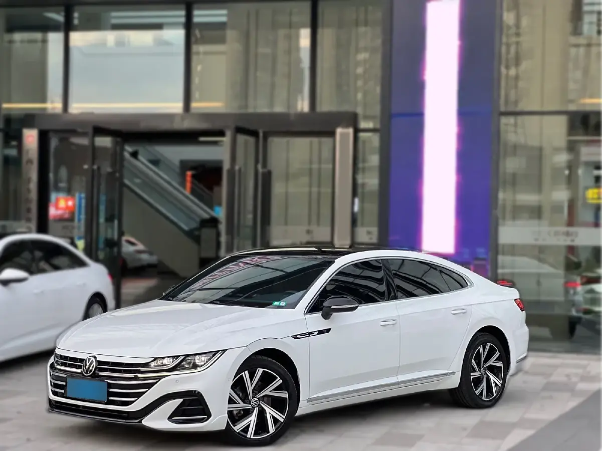 2021 Volkswagen CC 2.0T 220HP L4 7DCT