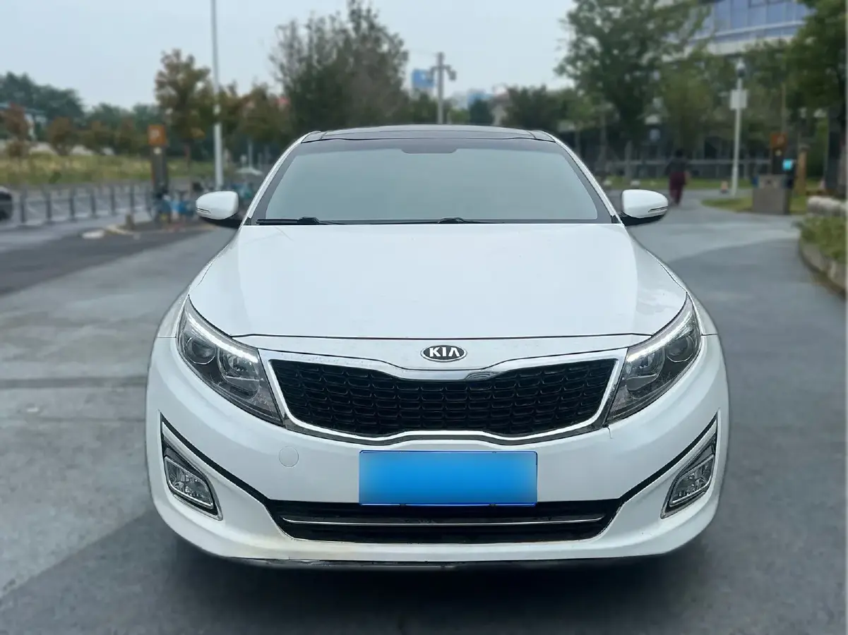 2014 Kia K5 2.0L 162HP L4 6AT