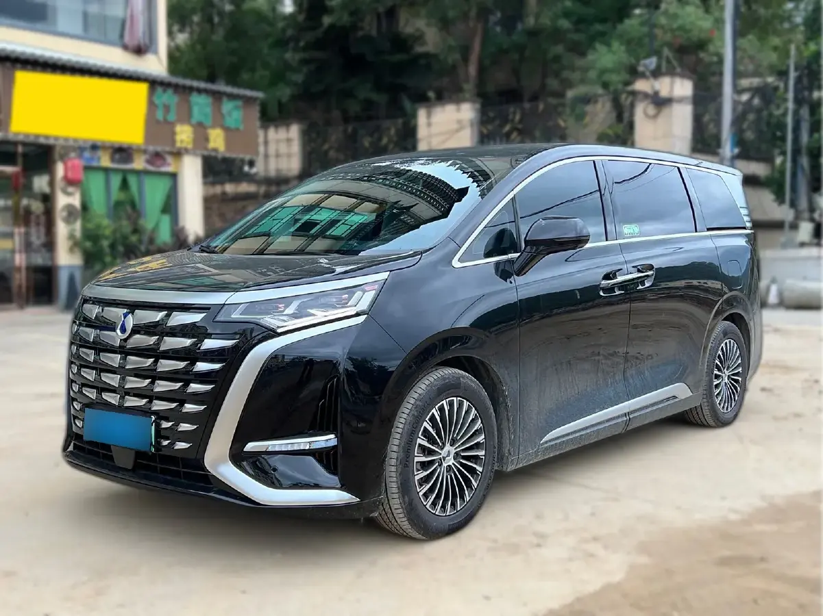 2024 Denza D9 1.5T 139HP L4 E-CVT PHEV 40KWH