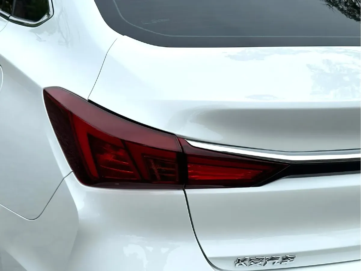 2020 ChangAn Eado 1.4T 158HP L4 7DCT,autocango,china used car exporter,china ev exporter,chinese used car exporter,chinese used ev exporter