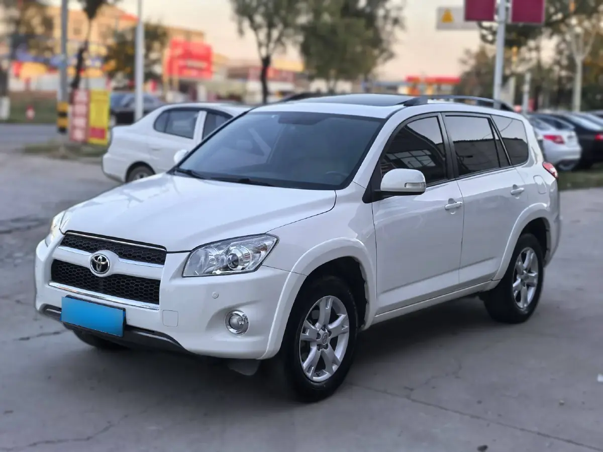 2012 Toyota RAV4 2.4L 170HP L4 4AT