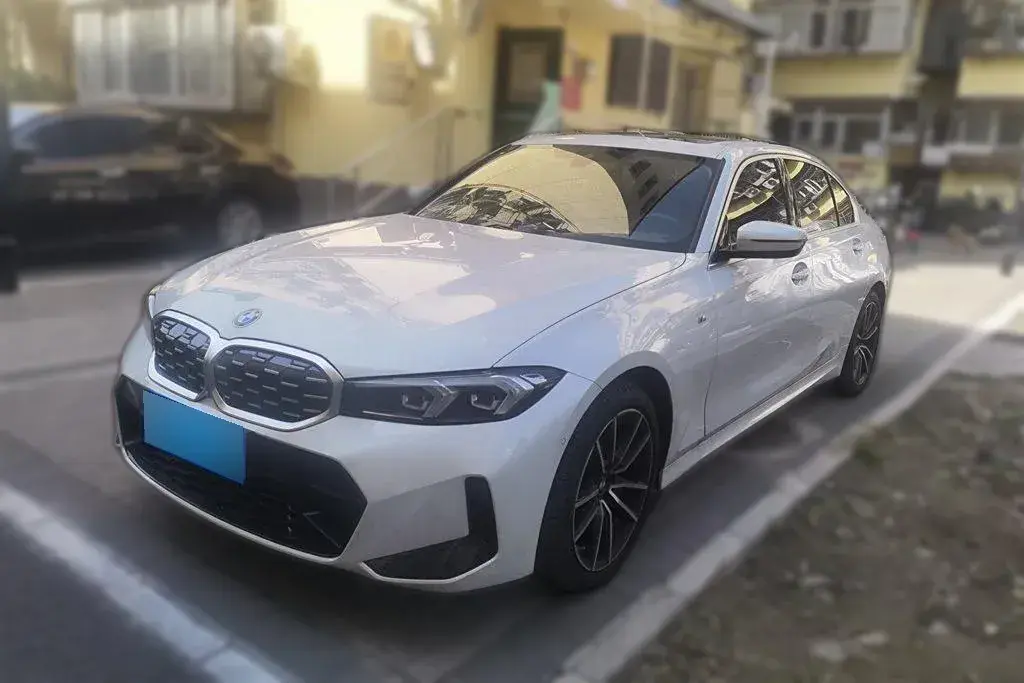 2023 BMW 3 Series 2.0T 184HP L4 8AT