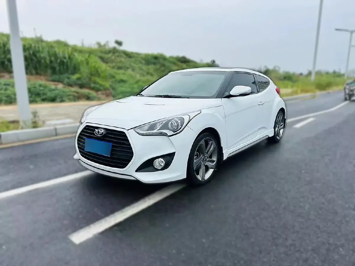 2012 Hyundai Veloster 1.6T 204HP L4 6AT
