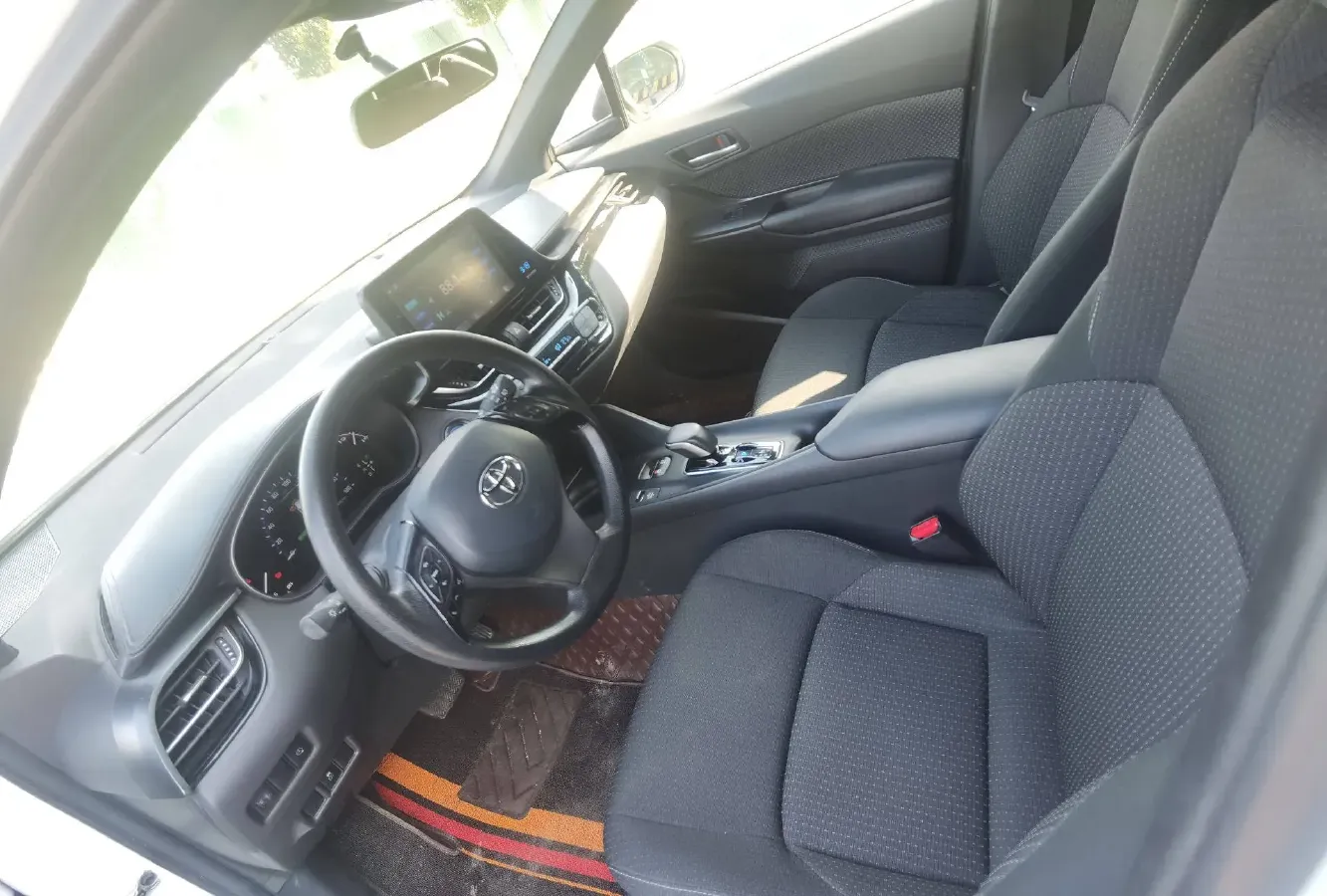 2020 Toyota C-HR EV BEV 54.3KWH,autocango,china used car exporter,china ev exporter,chinese used car exporter,chinese used ev exporter