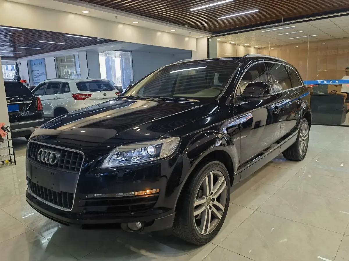 2010 Audi Q7 3.6L 280HP V6 6AT