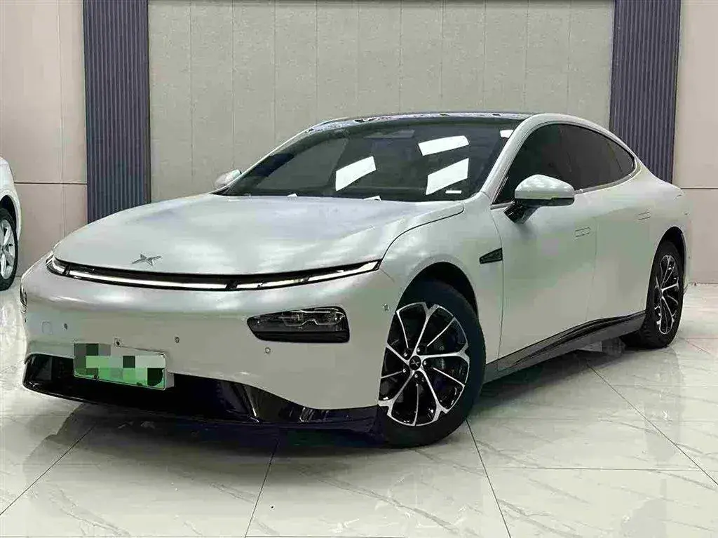 2022 Xpeng P7 BEV 77.9KWH