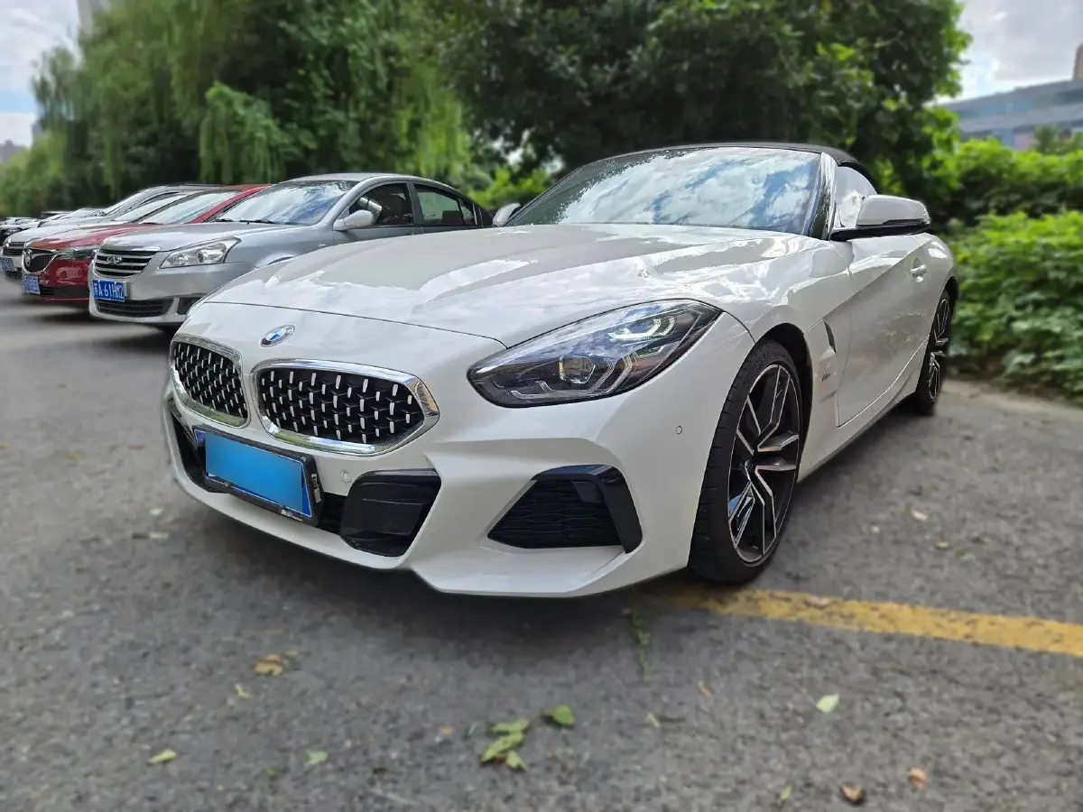 2023 BMW Z4 2.0T 197HP L4 8AT