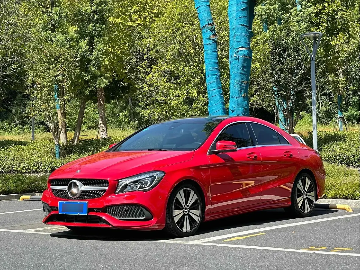2017 Mercedes-Benz CLA Class 1.6T 156HP L4 7DCT