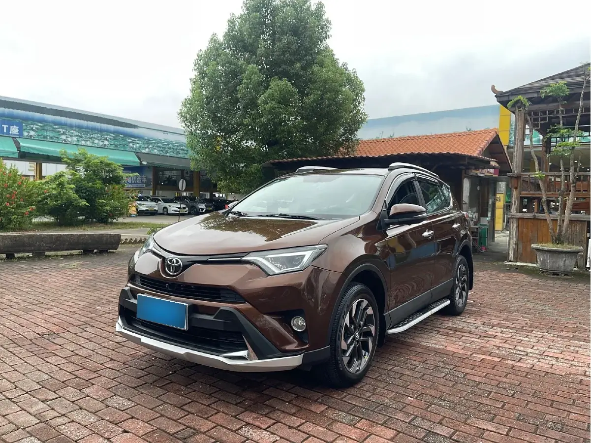 2016 Toyota RAV4 2.5L 180HP L4 6AT