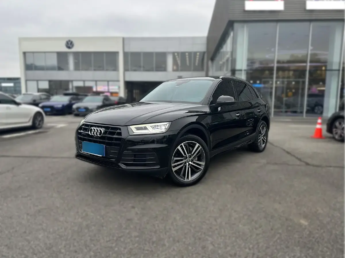 2020 Audi Q5L 2.0T 252HP L4 7DCT