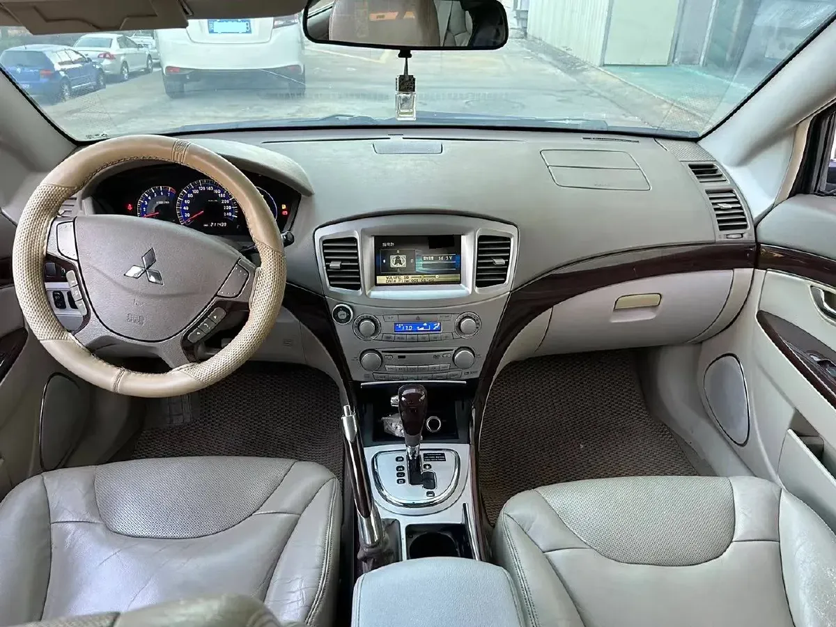 2012 Mitsubishi Galant 2.4L 173HP L4 4AT,autocango,china used car exporter,china ev exporter,chinese used car exporter,chinese used ev exporter