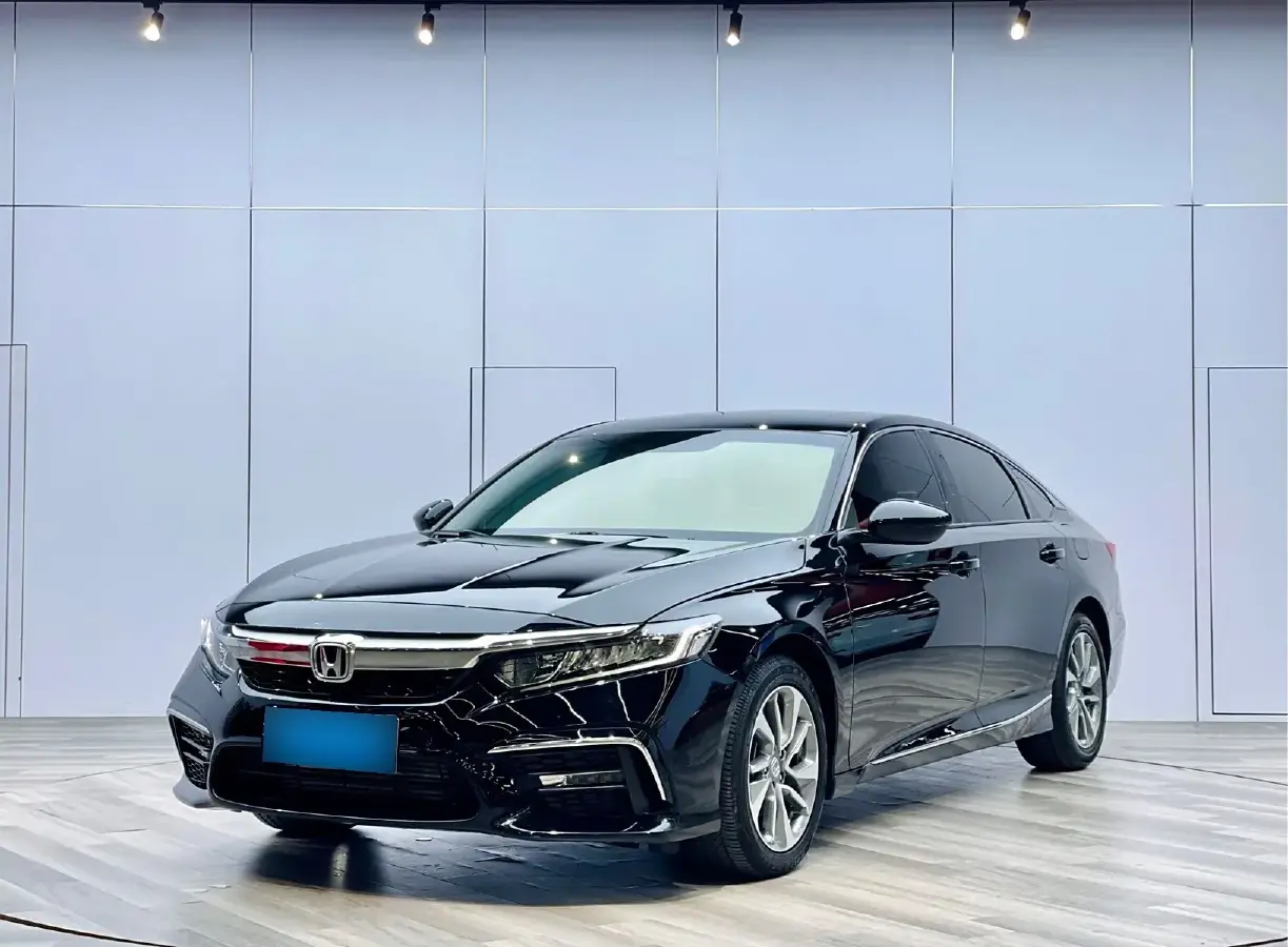 2019 Honda Inspire 1.5T 194HP L4 CVT