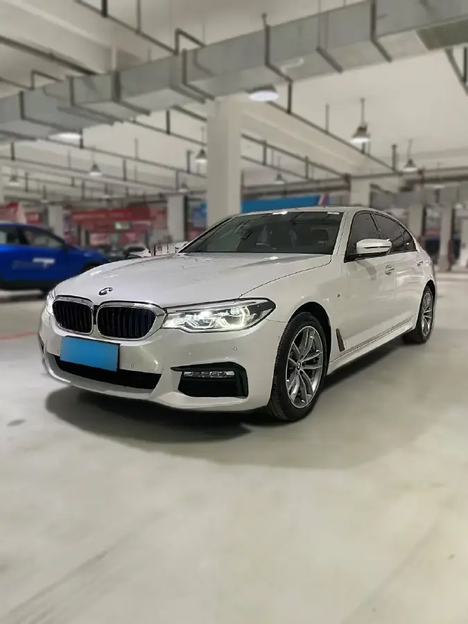 2018 BMW 5 Series 2.0T 184HP L4 8AT
