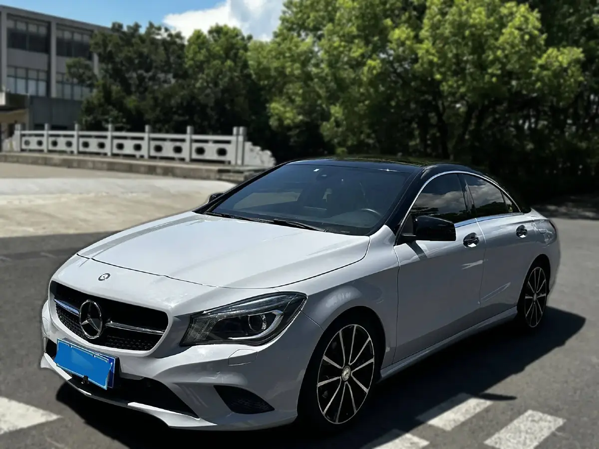 2016 Mercedes-Benz CLA Class 1.6T 156HP L4 7DCT