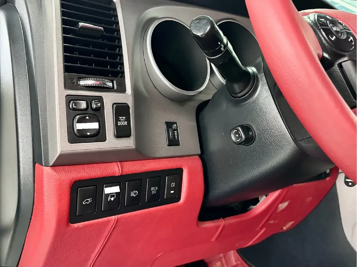 2010 Toyota Sequoia 5.7L 386HP V8 6AT,autocango,china used car exporter,china ev exporter,chinese used car exporter,chinese used ev exporter