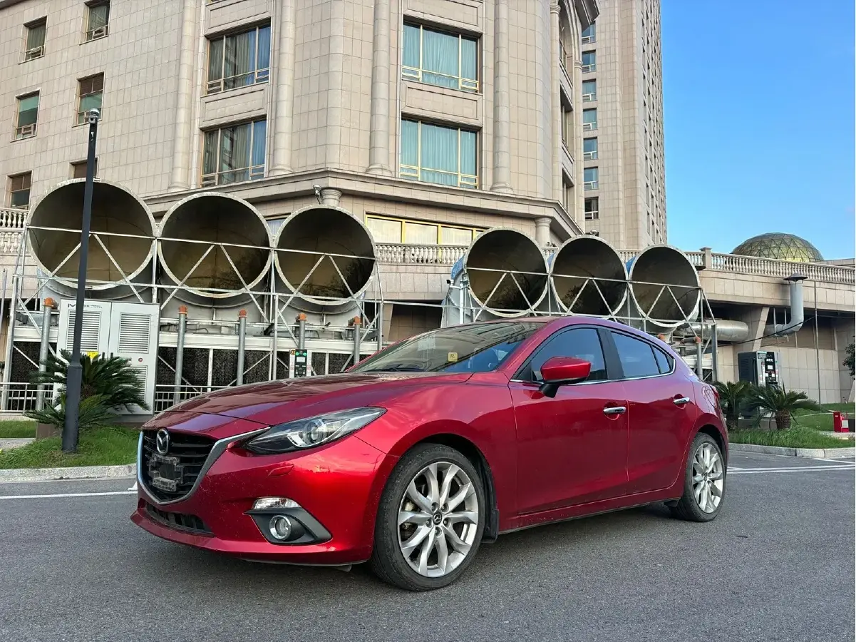2016 Mazda 3 Axela 2.0L 158HP L4 6AT