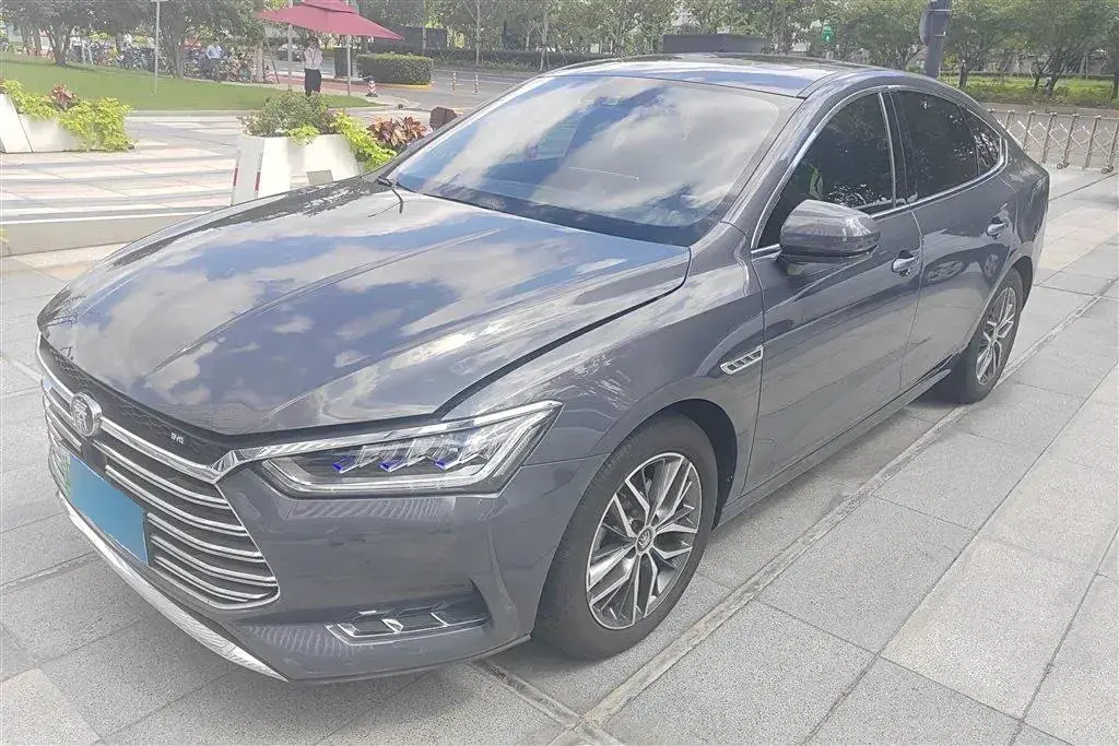 2019 BYD Qin Pro 1.5T 160HP L4 6DCT PHEV 14.38KWH