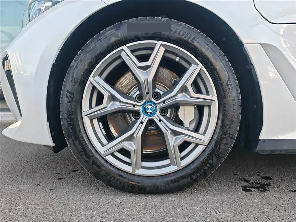 2024 BMW i3 BEV 70KWH