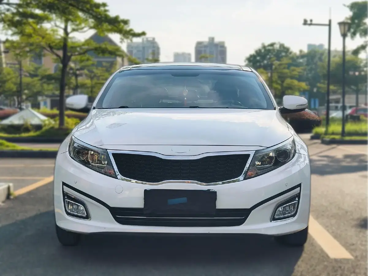 2015 Kia K5 2.0L 162HP L4 6AT