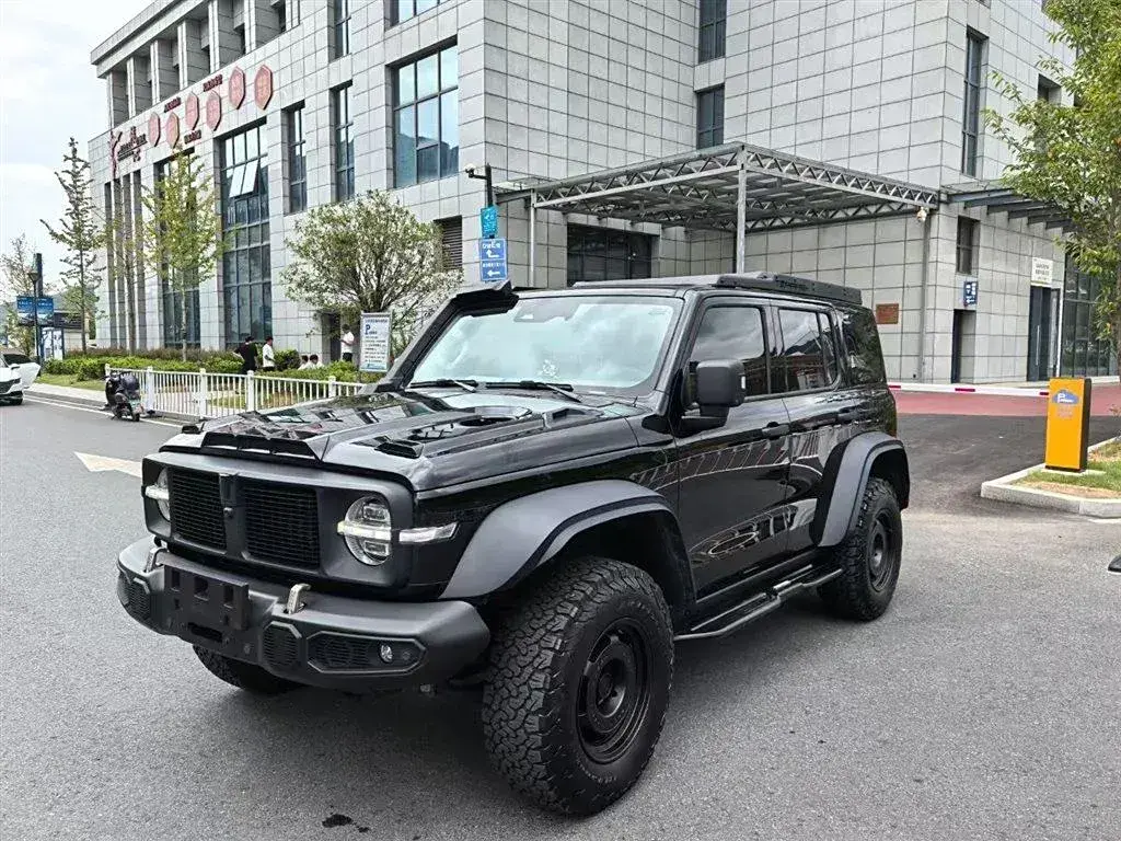 2023 Tank 300 2.0T 227HP L4 8AT