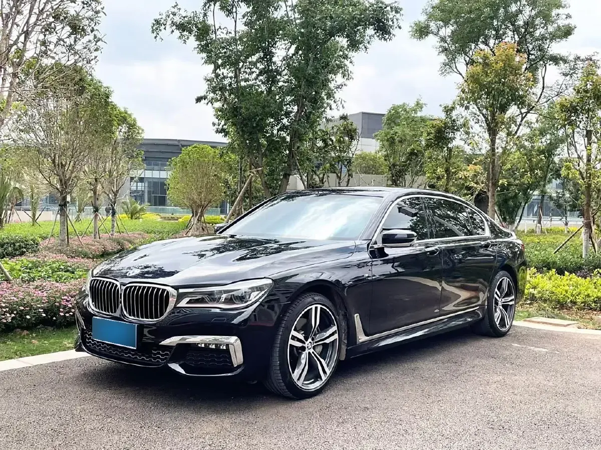 2018 BMW 7 Series 3.0T 326HP L6 8AT